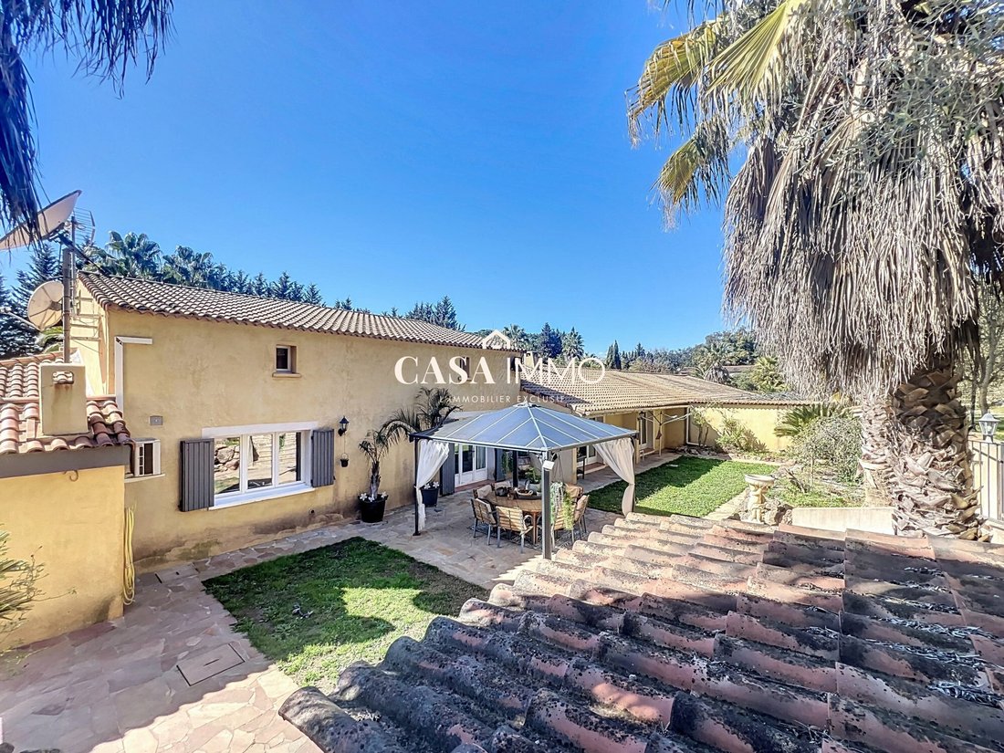 Country House in Hyeres, Provence-Alpes-Côte d'Azur, France 2 - 15705501