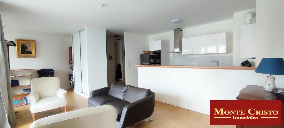 Apartment in Domaine National du Château, Versailles, France 5 - 15704020