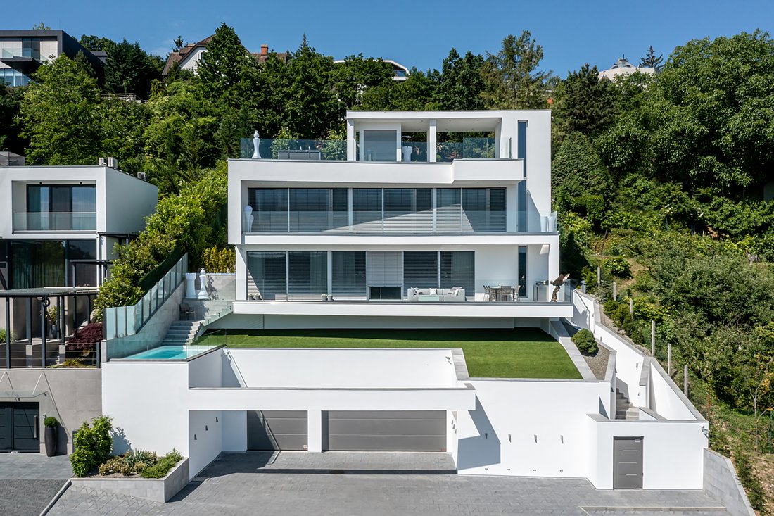 House in Budapest, Hungary 1 - 15698921