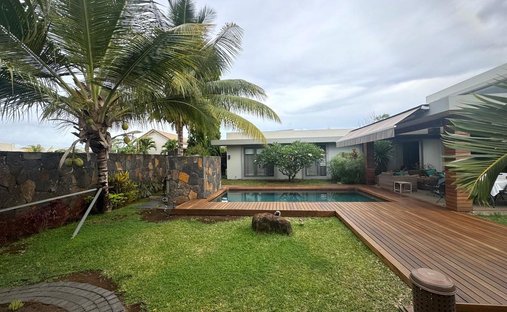 Villa in Balaclava, Pamplemousses District, Mauritius 1