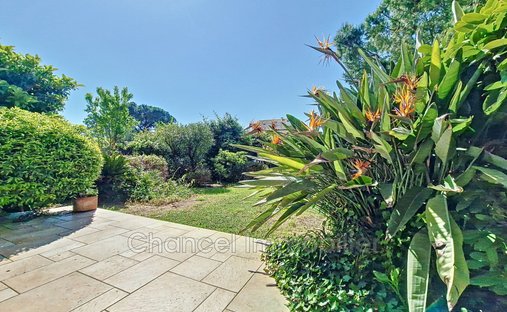 Apartment in Pont du Lys-Antibes les Pins, Antibes, France 1