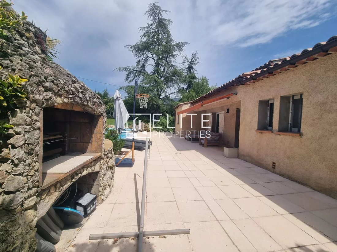 House in Grasse, Provence-Alpes-Côte d'Azur, France 5 - 15698380