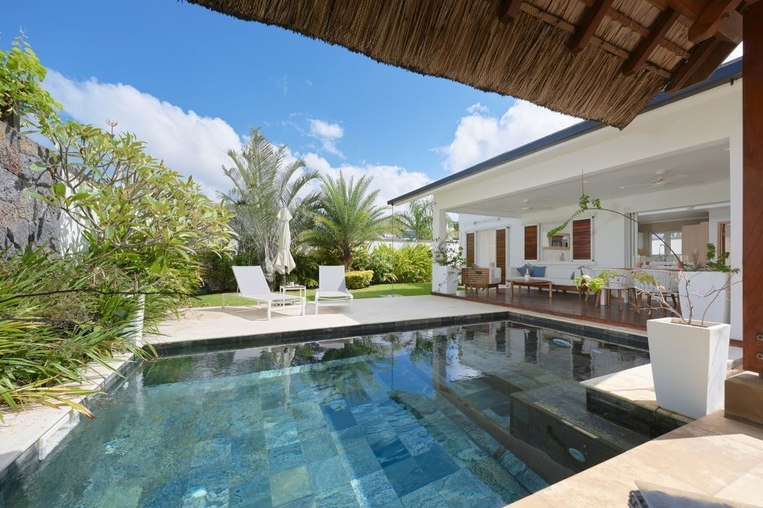 Villa in Grand Baie, Rivière du Rempart District, Mauritius 1 - 15704305