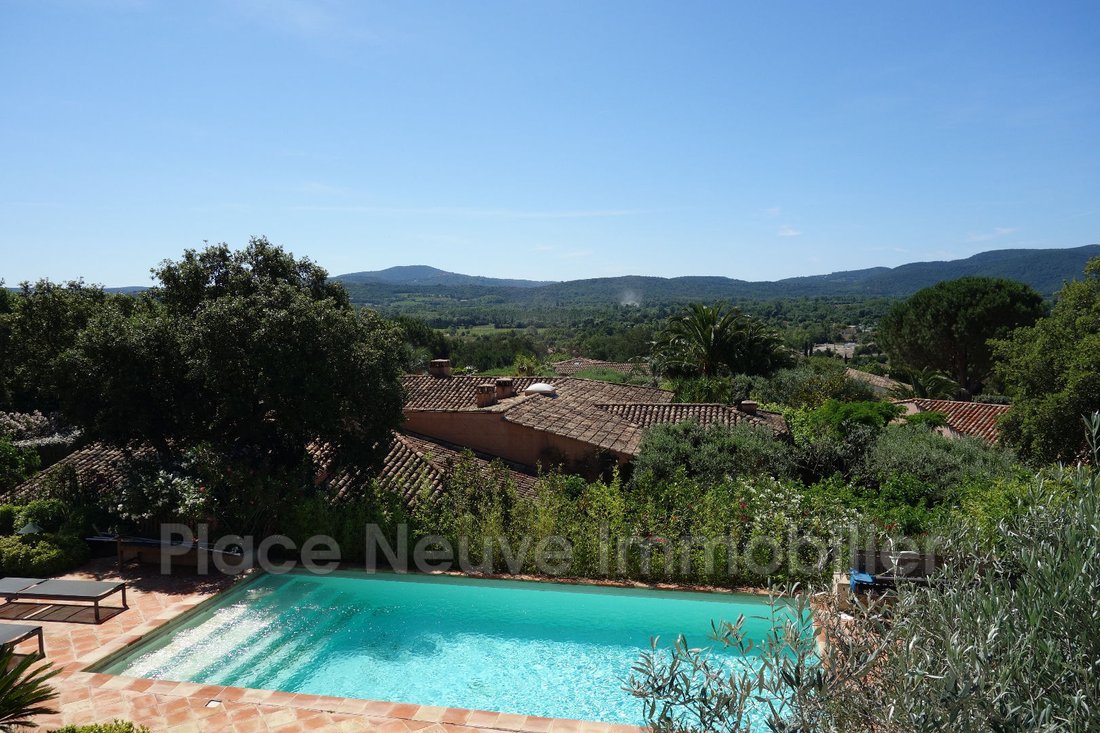 Villa in Grimaud, Provence-Alpes-Côte d'Azur, France 1 - 12480146