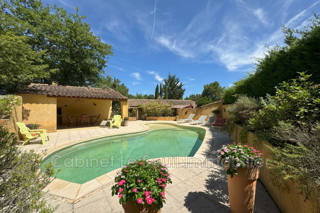Villa in Roussillon, Provence-Alpes-Côte d'Azur, France 1 - 14526225