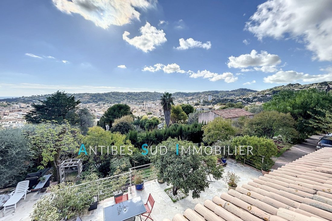 Villa in Vallauris, Provence-Alpes-Côte d'Azur, Frankreich 1 - 12627714