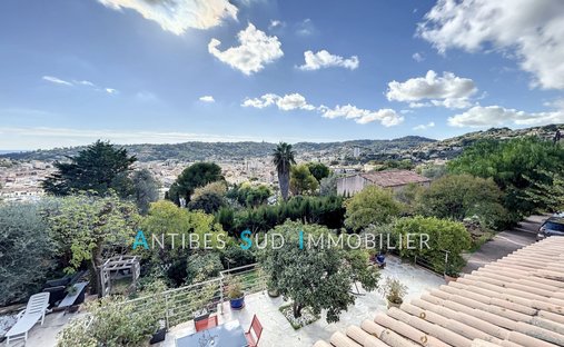 Villa en Centre, Vallauris, Francia 1