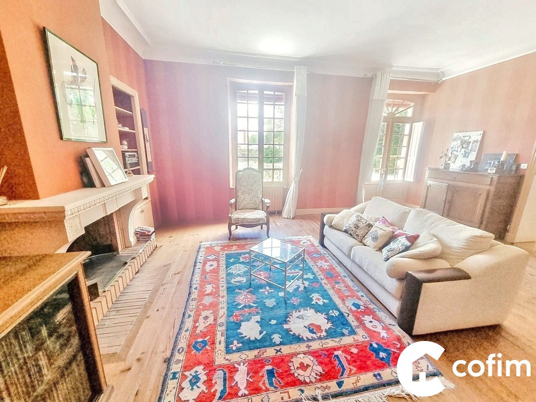 Villa in Pau, Nouvelle-Aquitaine, France 2 - 15704361