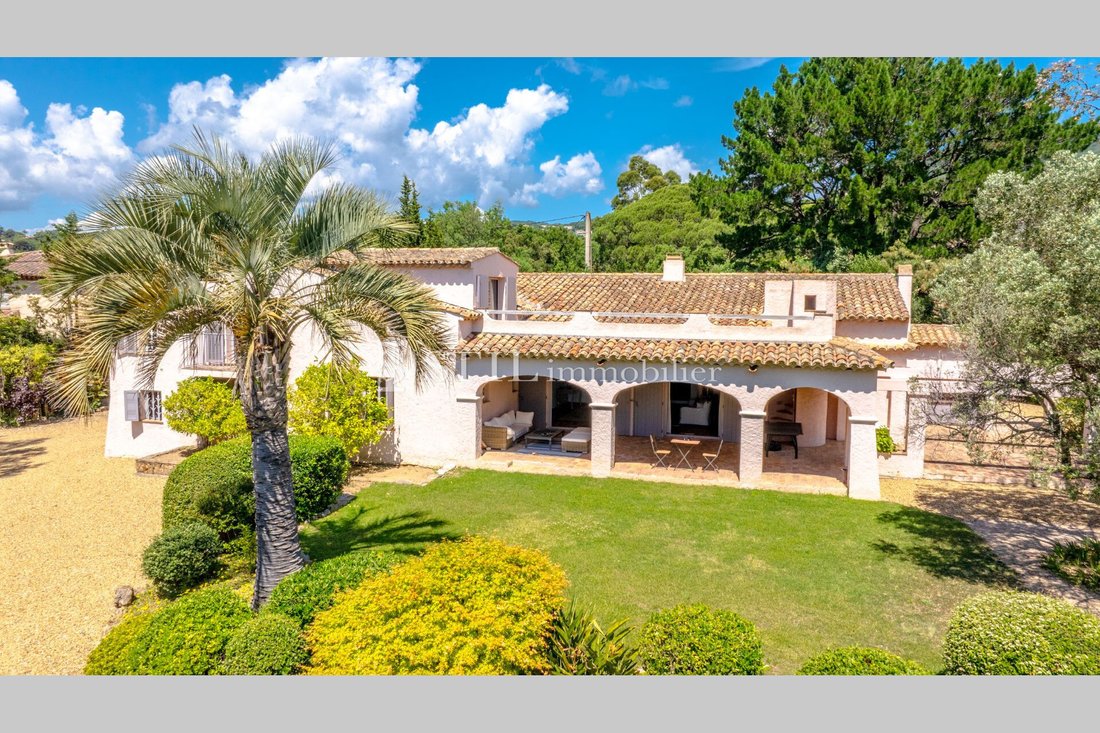 Villa in Grimaud, Provence-Alpes-Côte d'Azur, France 1 - 14297600