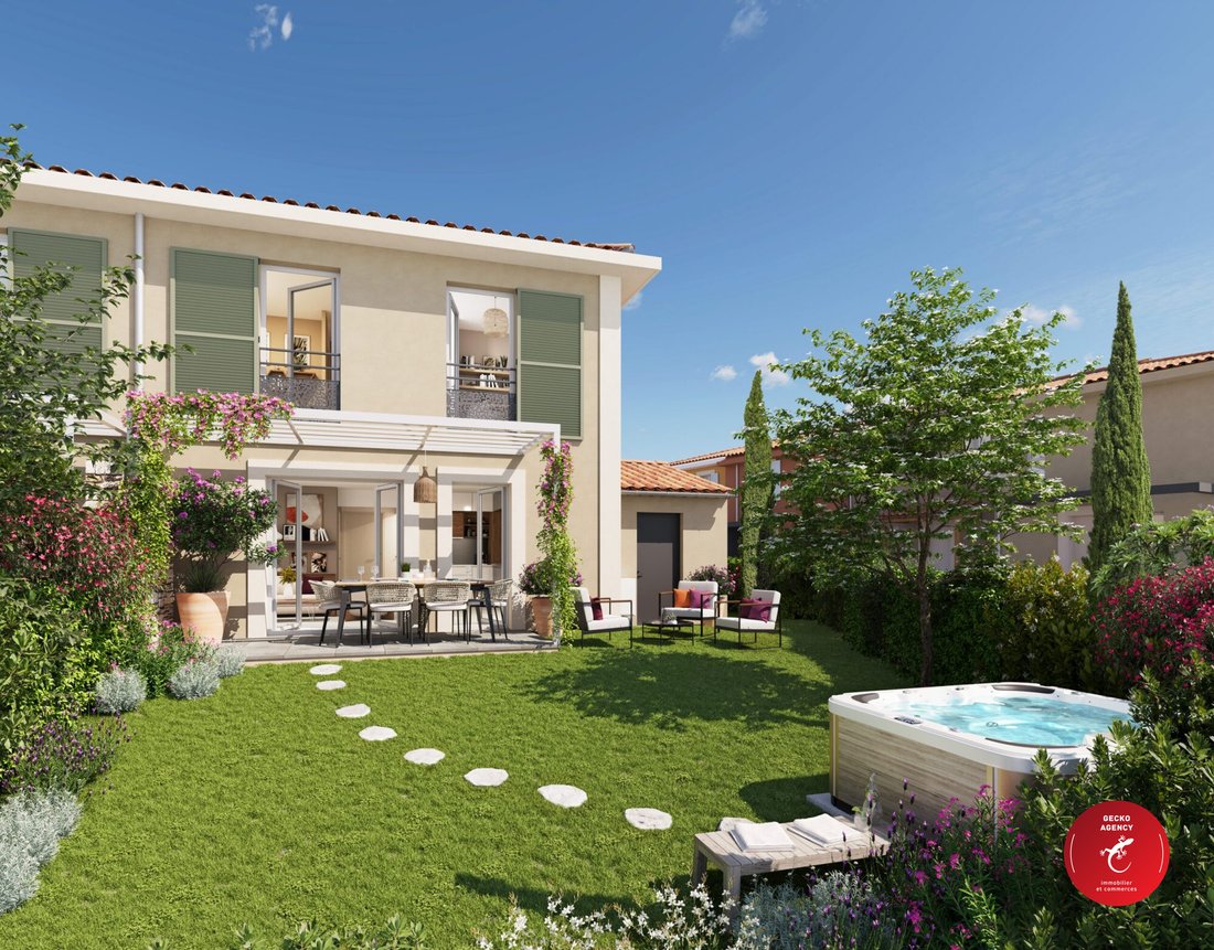 House in Centre Ville, Cogolin, France 1 - 15703904