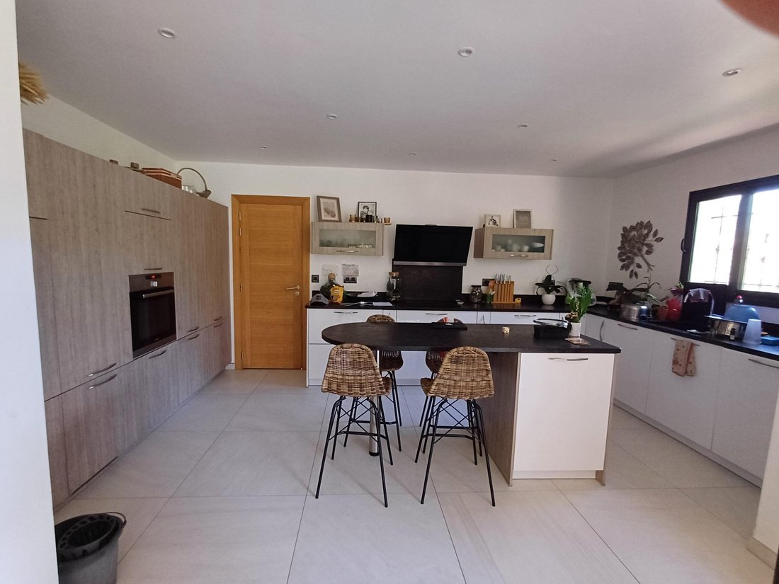 Villa in Partie Nord-Ferrieres-Cadenades-Rouviere, Le Muy, France 4 - 15704772