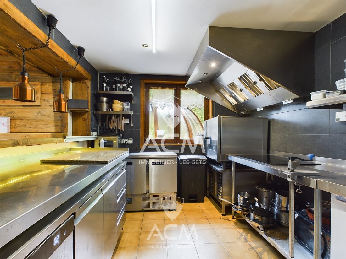 Chalet in Les Gets, Auvergne-Rhône-Alpes, France 5 - 15703825