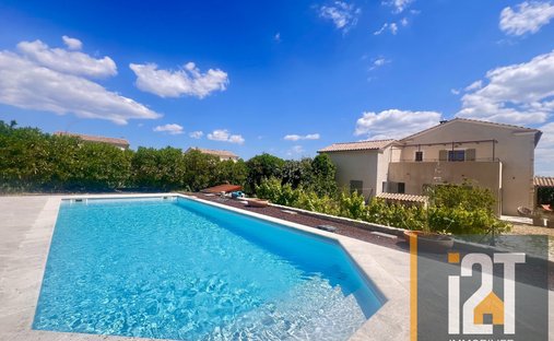 13th Historic Castle With Majestic Park And Pool