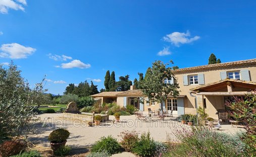 Villa in Eygalières, Provence-Alpes-Côte d'Azur, France 1