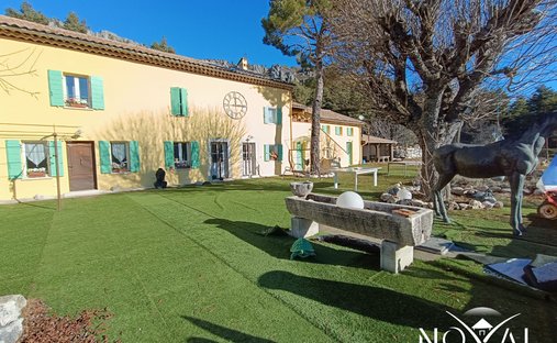 Country House in Andon, Provence-Alpes-Côte d'Azur, France 1
