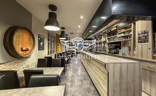 Nevons-route d'Apt, L'Isle-sur-la-Sorgue, France 1