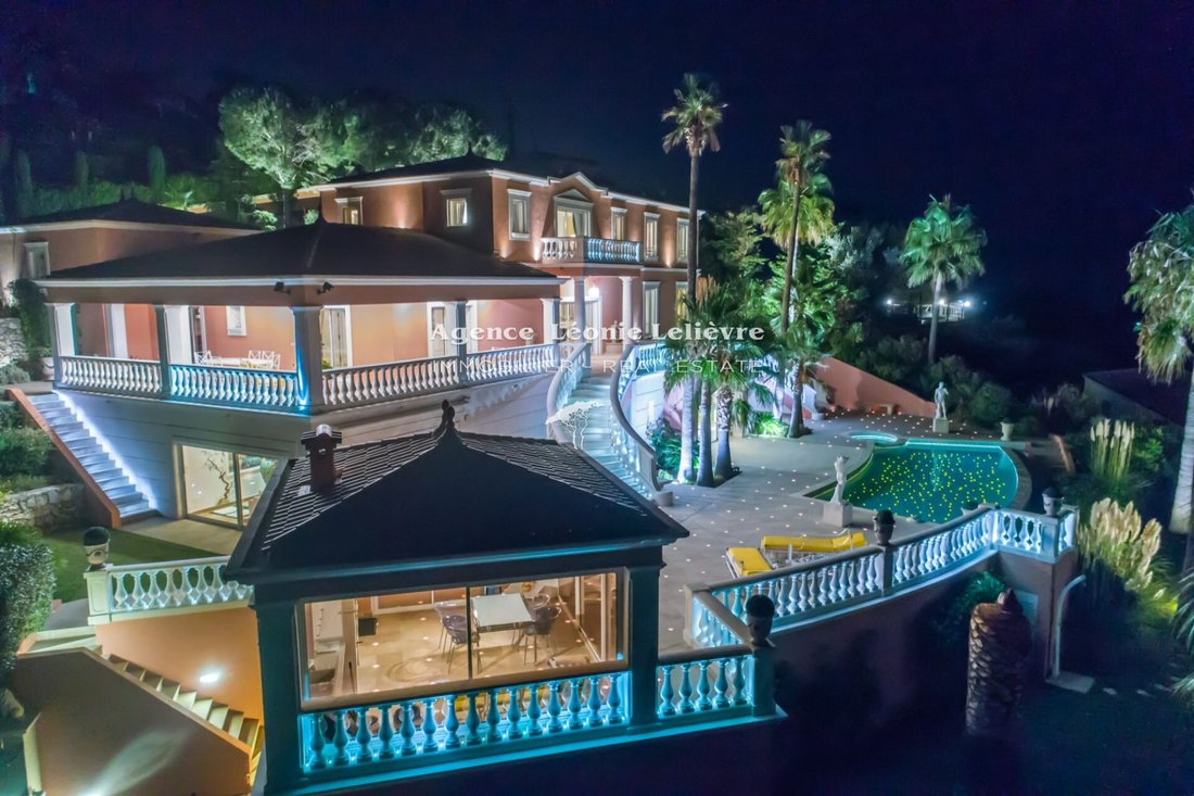 Villa in Les Issambres, Roquebrune-sur-Argens, France 1 - 14754148