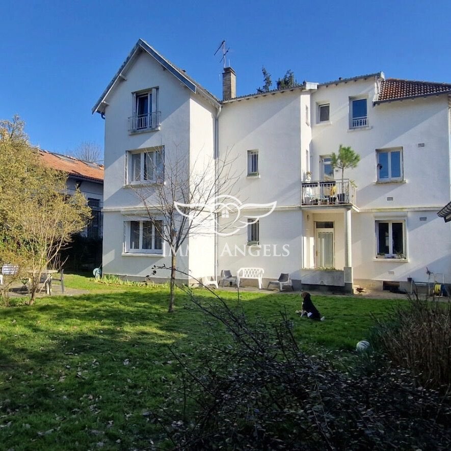 Apartment in Les Bures, Garches, France 4 - 15708435