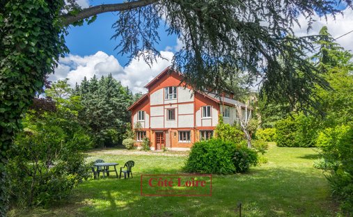 House in Saint-Hilaire-Saint-Mesmin, Centre-Val de Loire, France 1