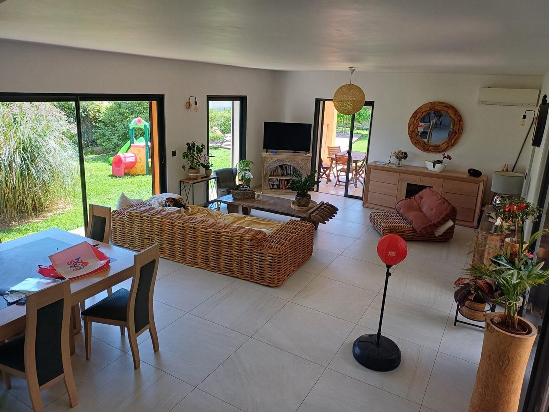 Villa in Partie Nord-Ferrieres-Cadenades-Rouviere, Le Muy, France 3 - 15704772