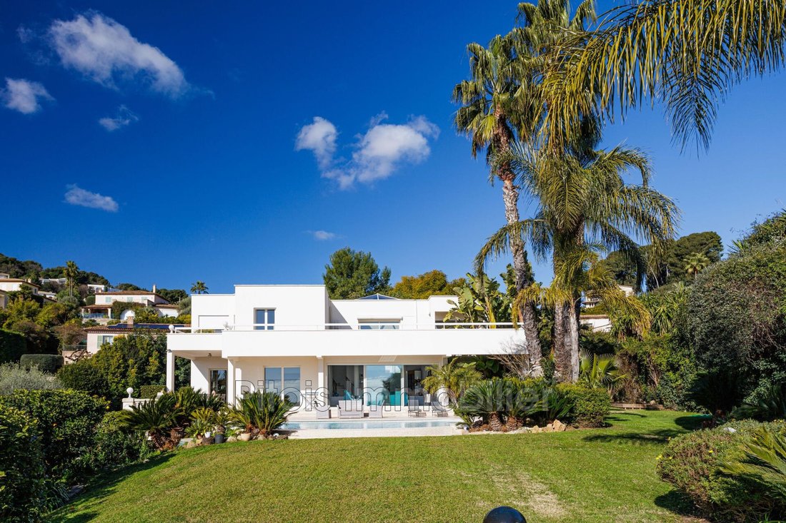 Villa in Les Cougoulins-Rastines, Antibes, France 1 - 15237387