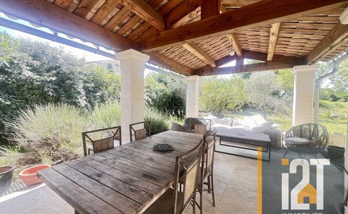 13th Historic Castle With Majestic Park And Pool