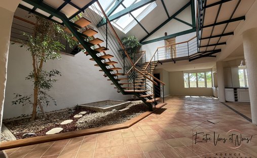 Castle for Sale in Marmande, Nouvelle-Aquitaine, France