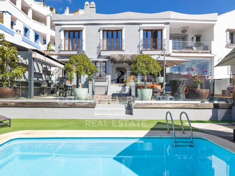 House in La Quinta, Benahavis, Andalusia 2 - 15596685
