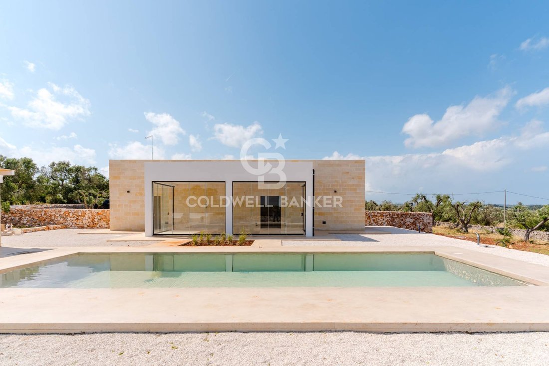 Villa en Apulia, Italia 1 - 15699712