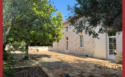 Castle for Sale in Marmande, Nouvelle-Aquitaine, France