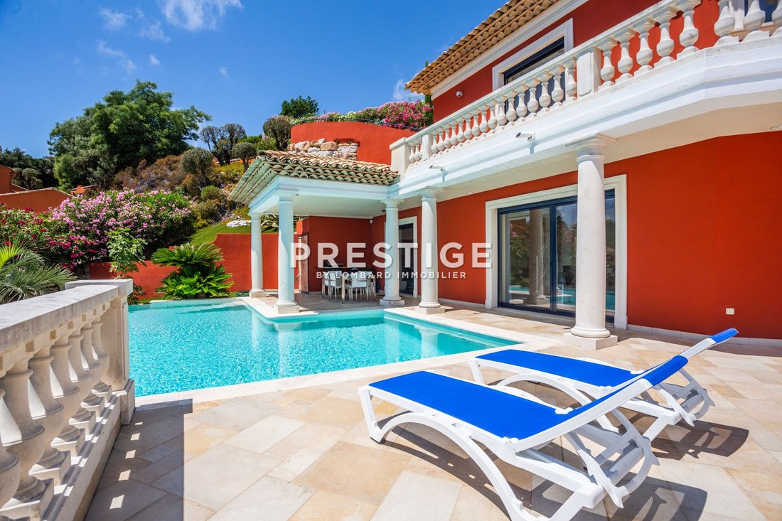 Villa in Sainte-Maxime, Provence-Alpes-Côte d'Azur, Frankreich 1 - 12698322