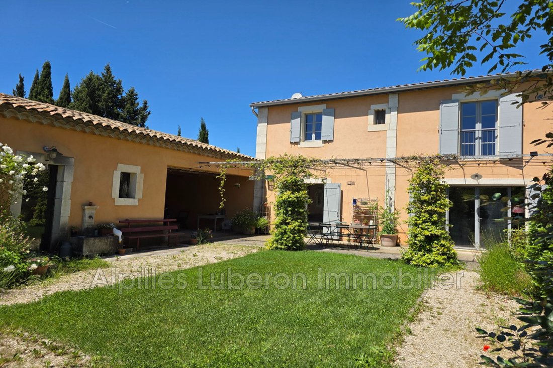 Villa in Eygalières, Provence-Alpes-Côte d'Azur, France 1 - 13505380