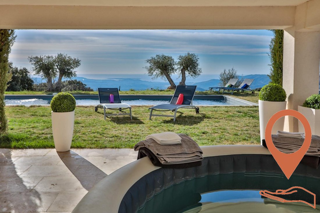 Villa in Cabris, Provence-Alpes-Côte d'Azur, France 2 - 15705176