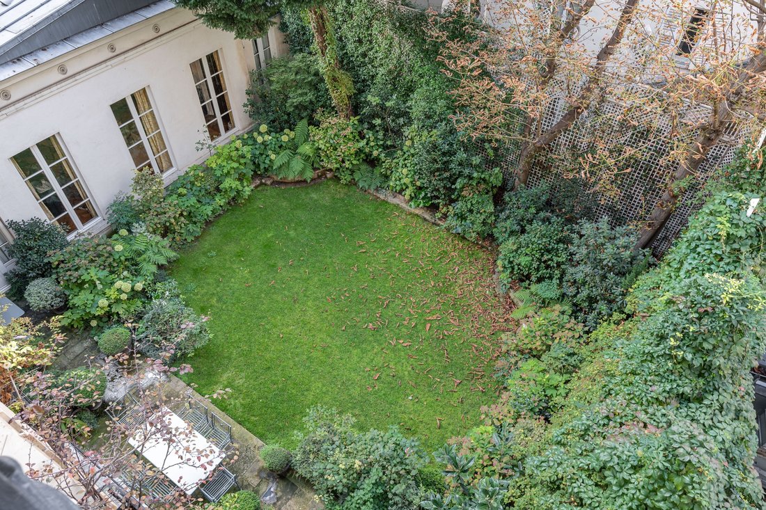 Apartment in Paris, Île-de-France, France 3 - 15708518