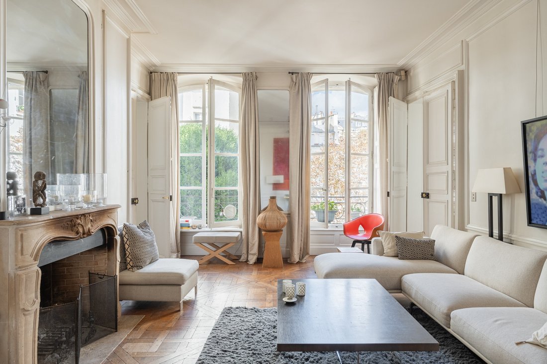 Apartment in Paris, Île-de-France, France 2 - 15708518