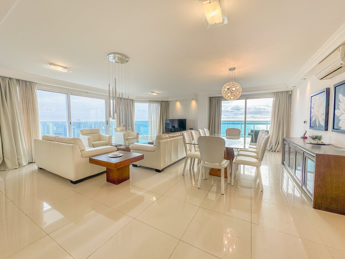 Apartment in Punta del Este, Maldonado Department, Uruguay 2 - 15710286