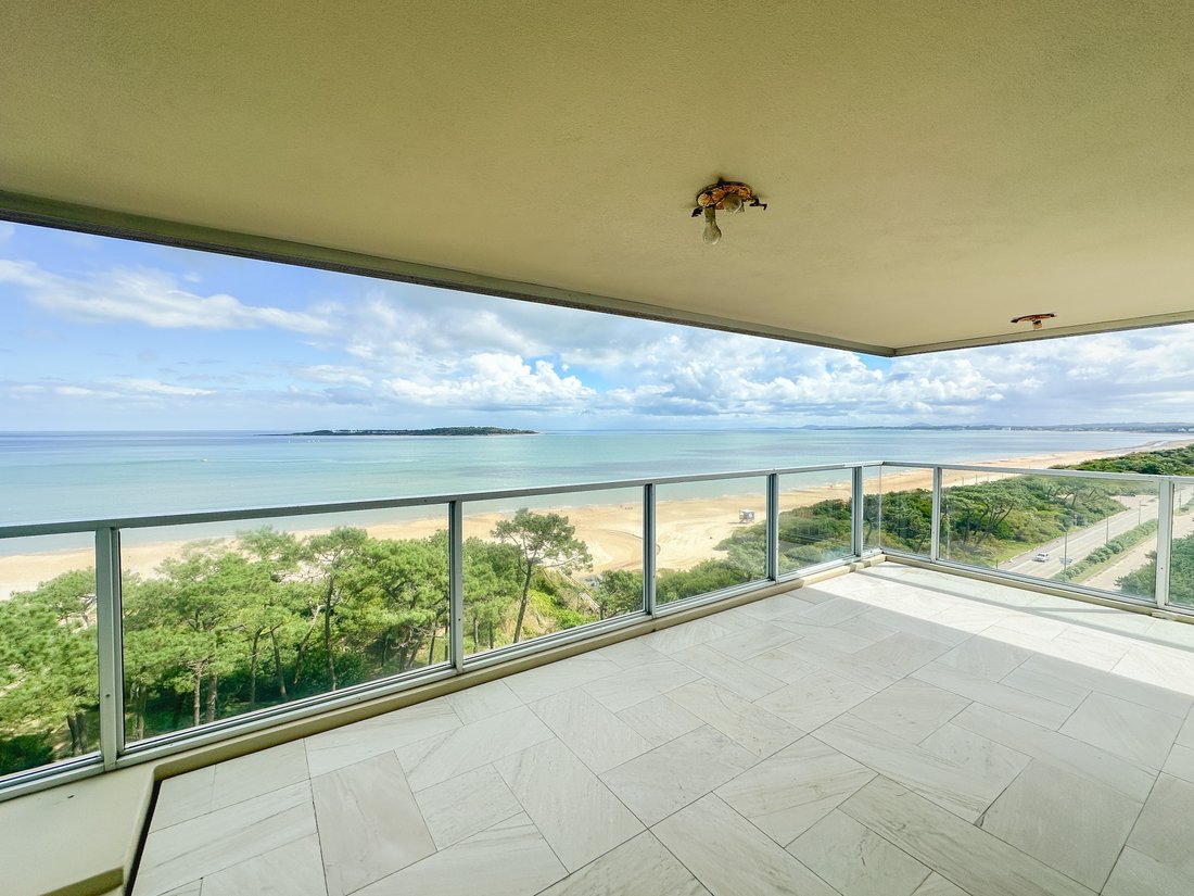 Apartment in Punta del Este, Maldonado Department, Uruguay 2 - 15710220