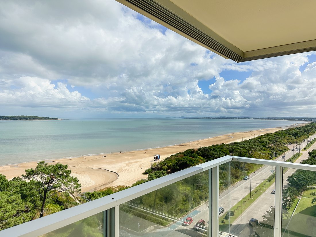 Apartment in Punta del Este, Maldonado Department, Uruguay 5 - 15710220