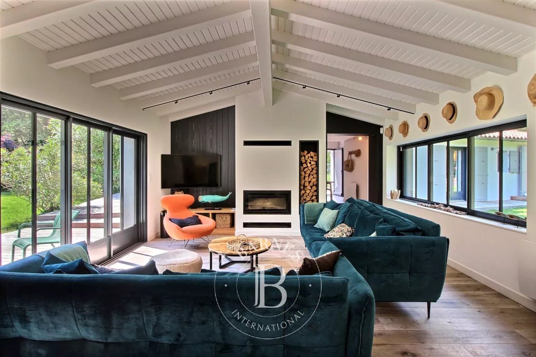 House in Le Bois-Plage-en-Ré, Nouvelle-Aquitaine, France 4 - 15708860