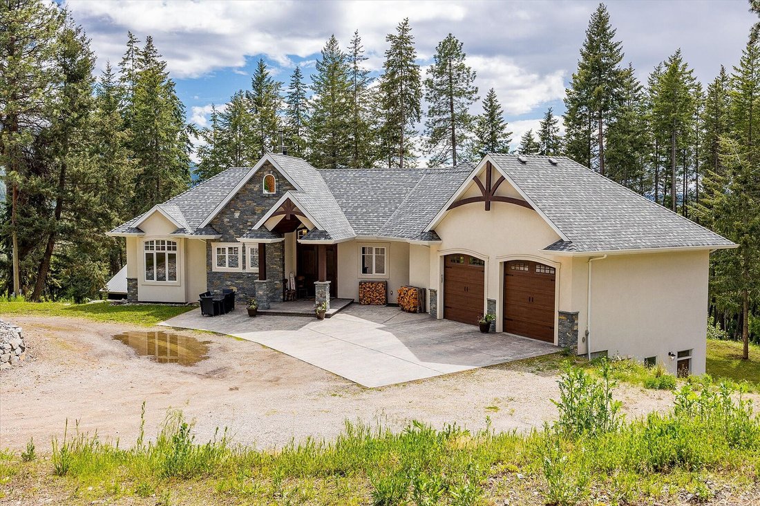 House in Vernon, British Columbia, Canada 2 - 15711278