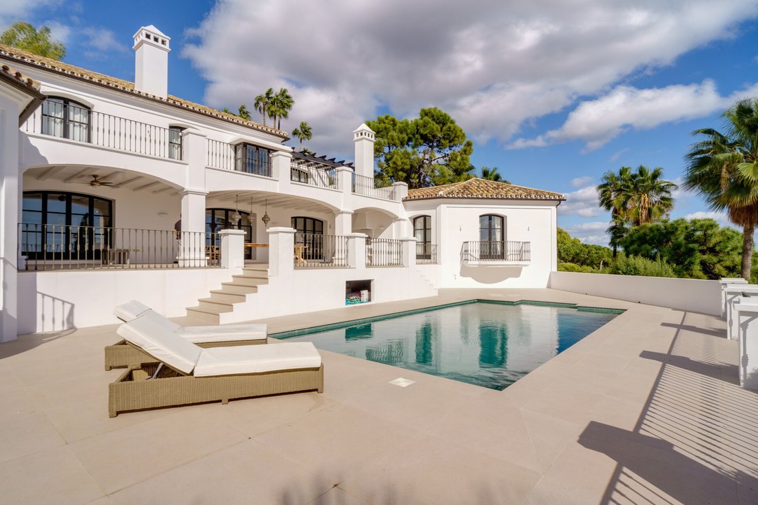 Villa in El Madroñal, Benahavis, Spain 3 - 15709472