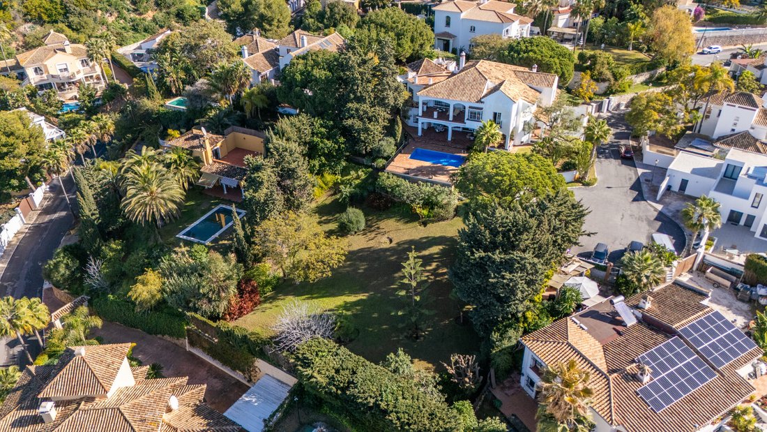 Villa in Marbella, Andalusia, Spain 2 - 15714117