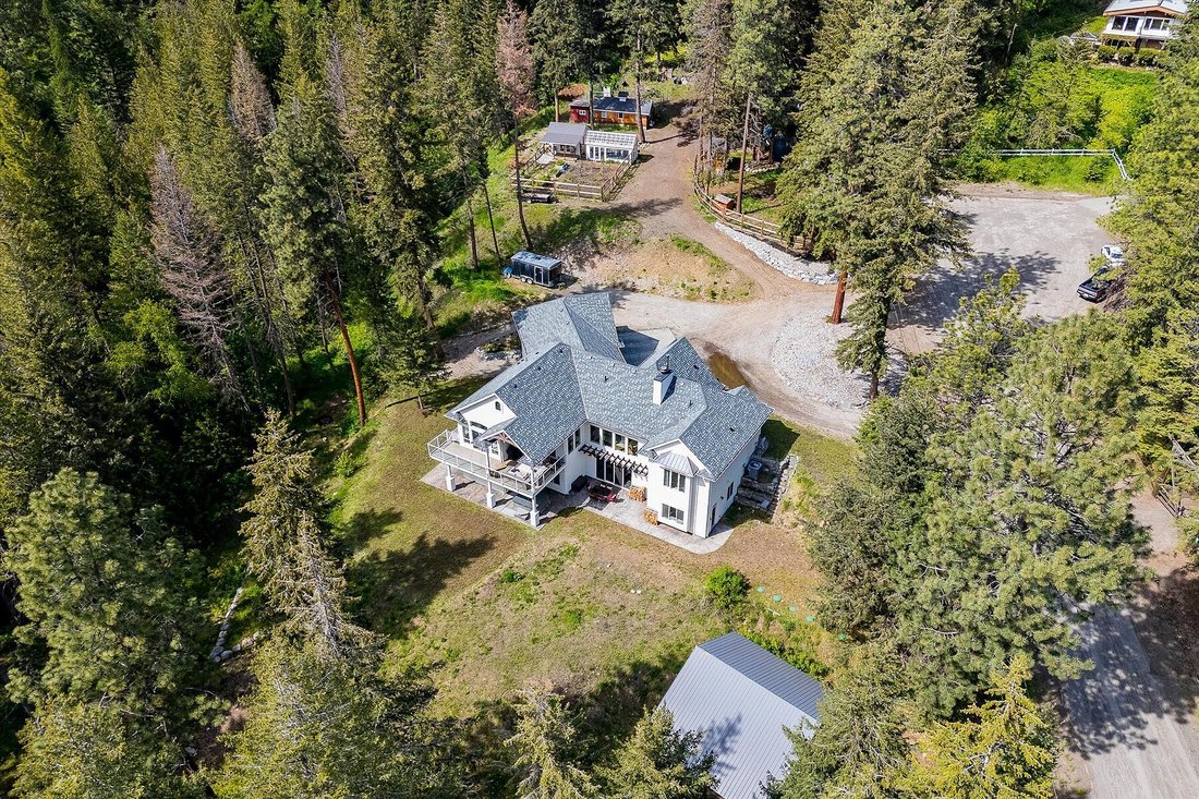 House in Vernon, British Columbia, Canada 1 - 15711278