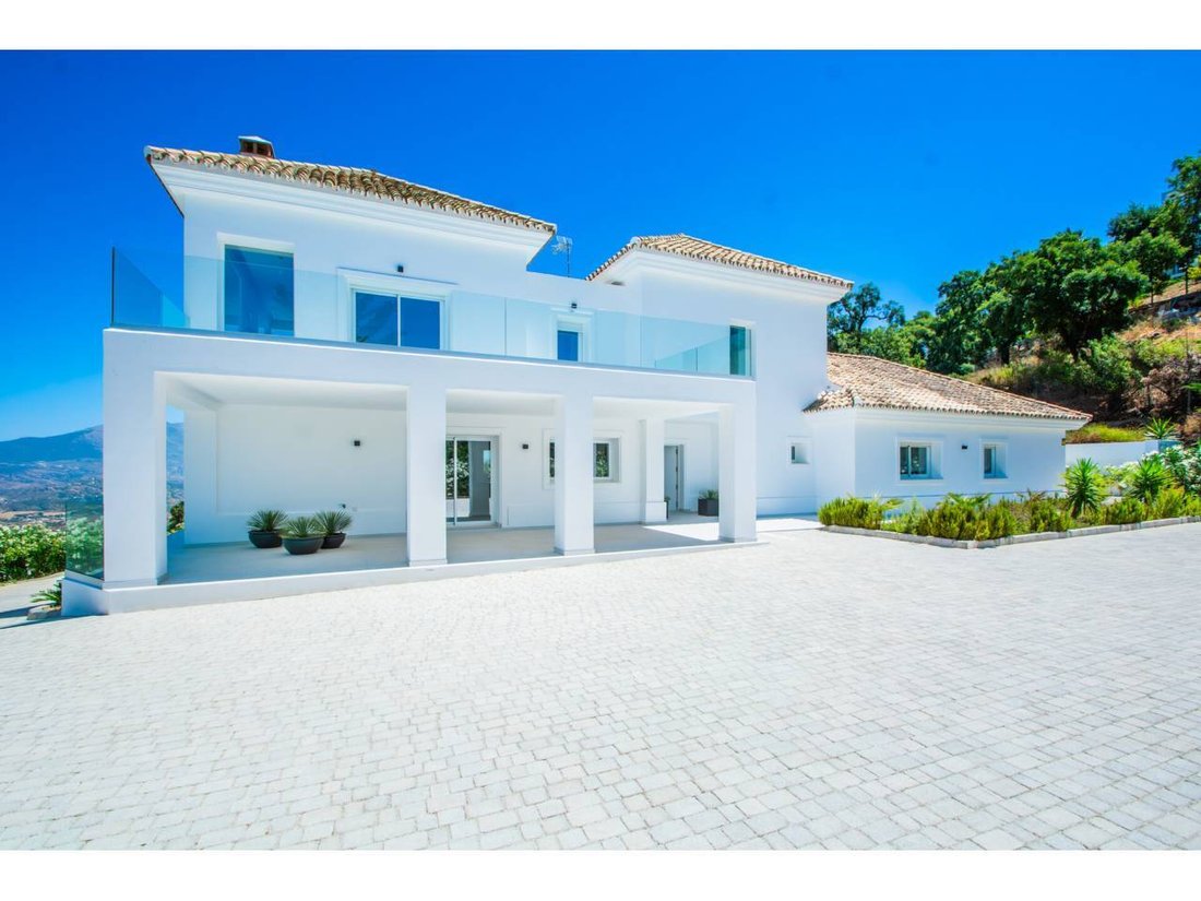 House in Elviria-Cabopino, Marbella, Spain 5 - 15711227
