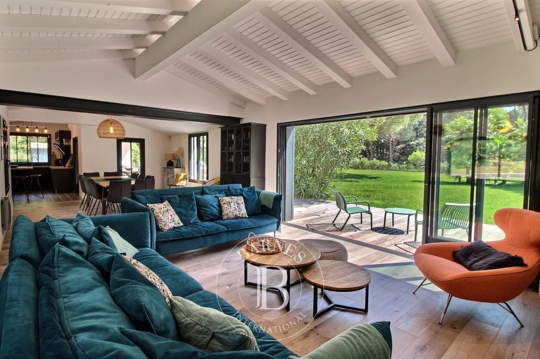 House in Le Bois-Plage-en-Ré, Nouvelle-Aquitaine, France 3 - 15708860