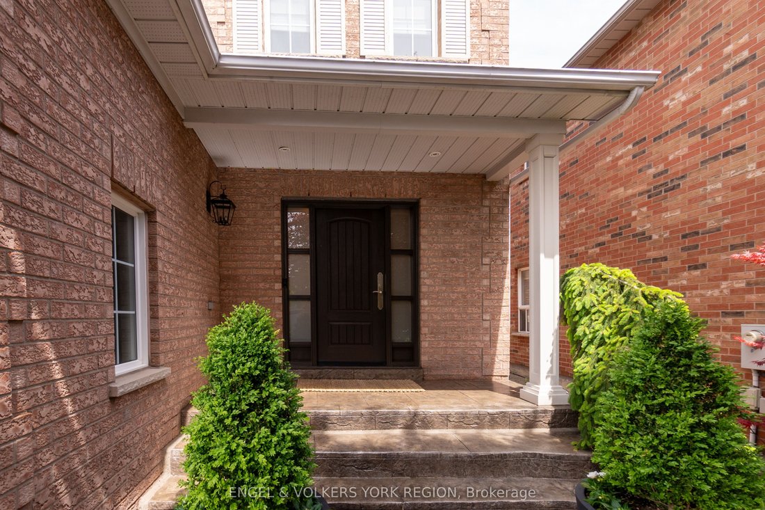 House in Vaughan, Ontario, Canada 4 - 15711530