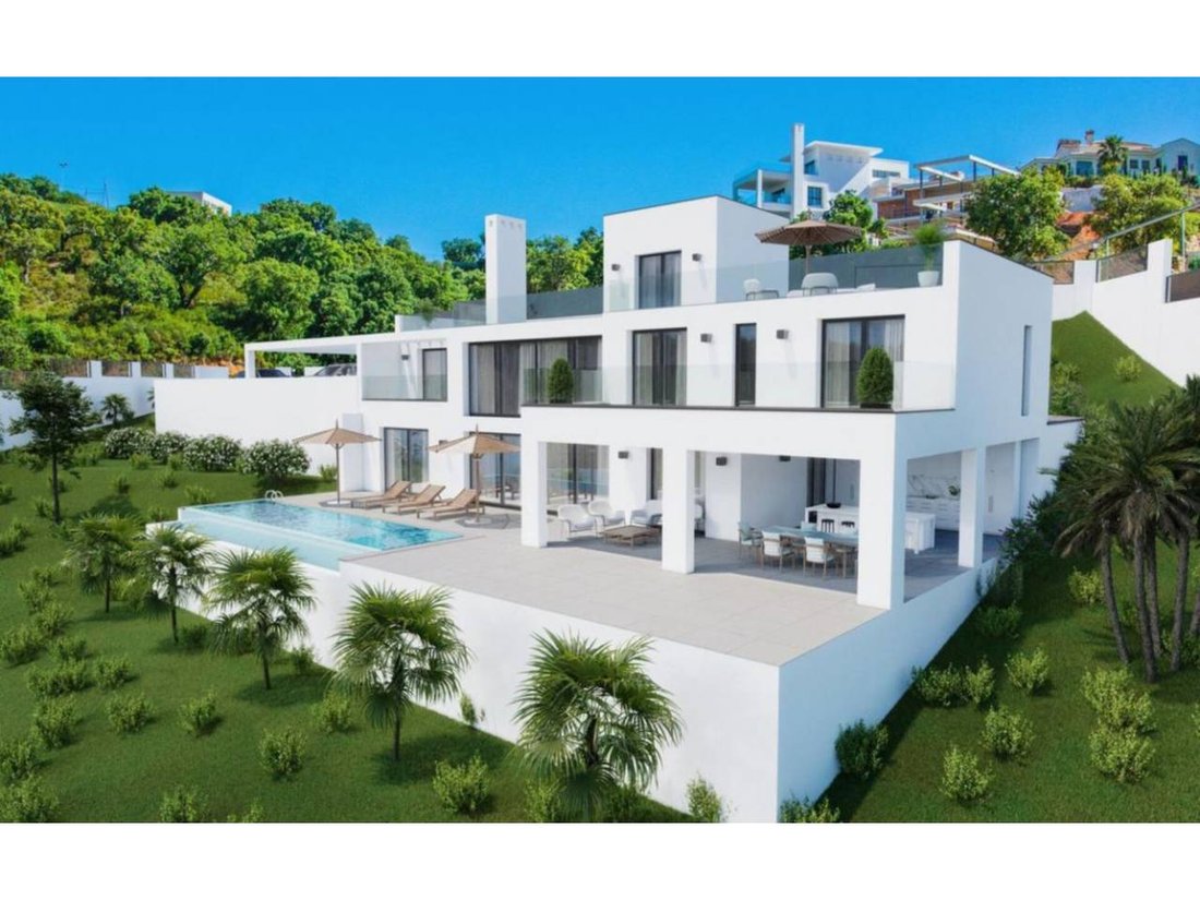 House in Elviria-Cabopino, Marbella, Spain 3 - 15711224