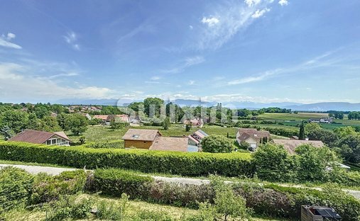 Castle for Sale in Grilly, Auvergne-Rhône-Alpes, France