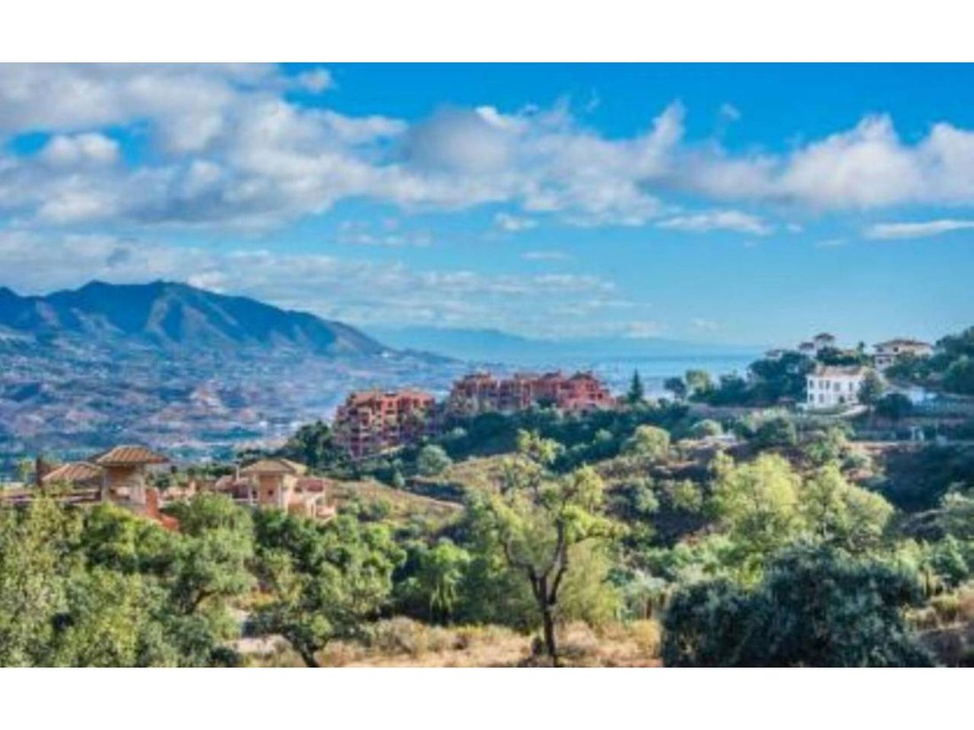House in Elviria-Cabopino, Marbella, Spain 5 - 15711224