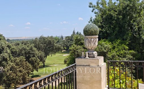 Villa in La Moraleja, Alcobendas, Community of Madrid 1